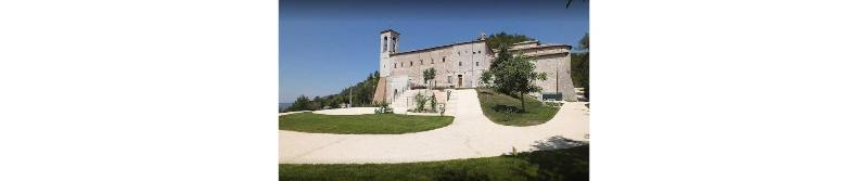 Hotel Pinolo Gubbio Exteriör bild